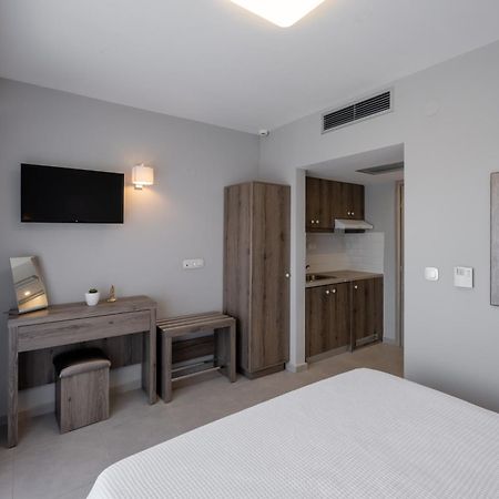 Golden Olympus Rooms Paralía Екстериор снимка